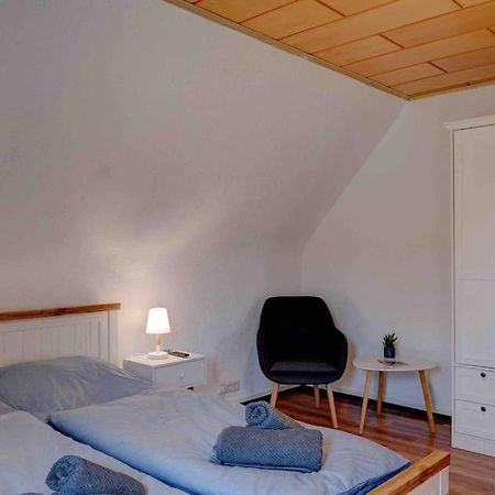 Gemuetliche Wohnung Naehe Alsfeld - Parkplatz ภายนอก รูปภาพ