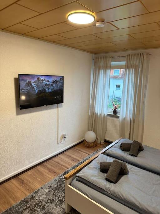 Gemuetliche Wohnung Naehe Alsfeld - Parkplatz ภายนอก รูปภาพ